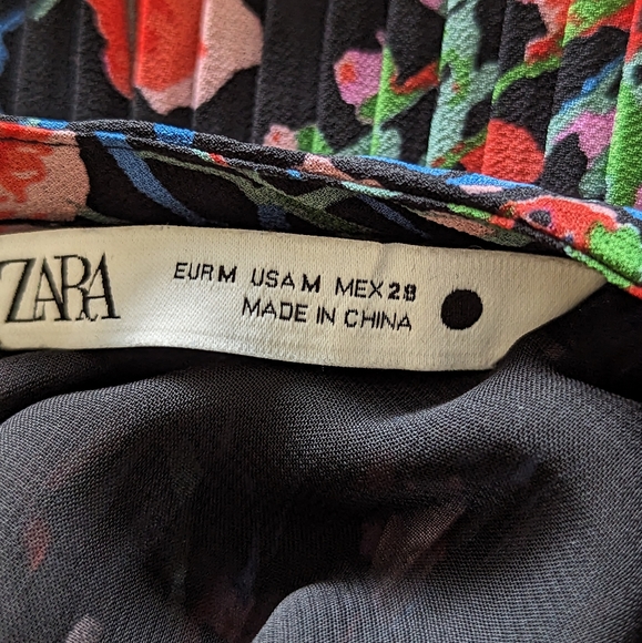 ZARA Floral Annie Long Sleeve Pleated Mini Dress - Picture 7 of 8